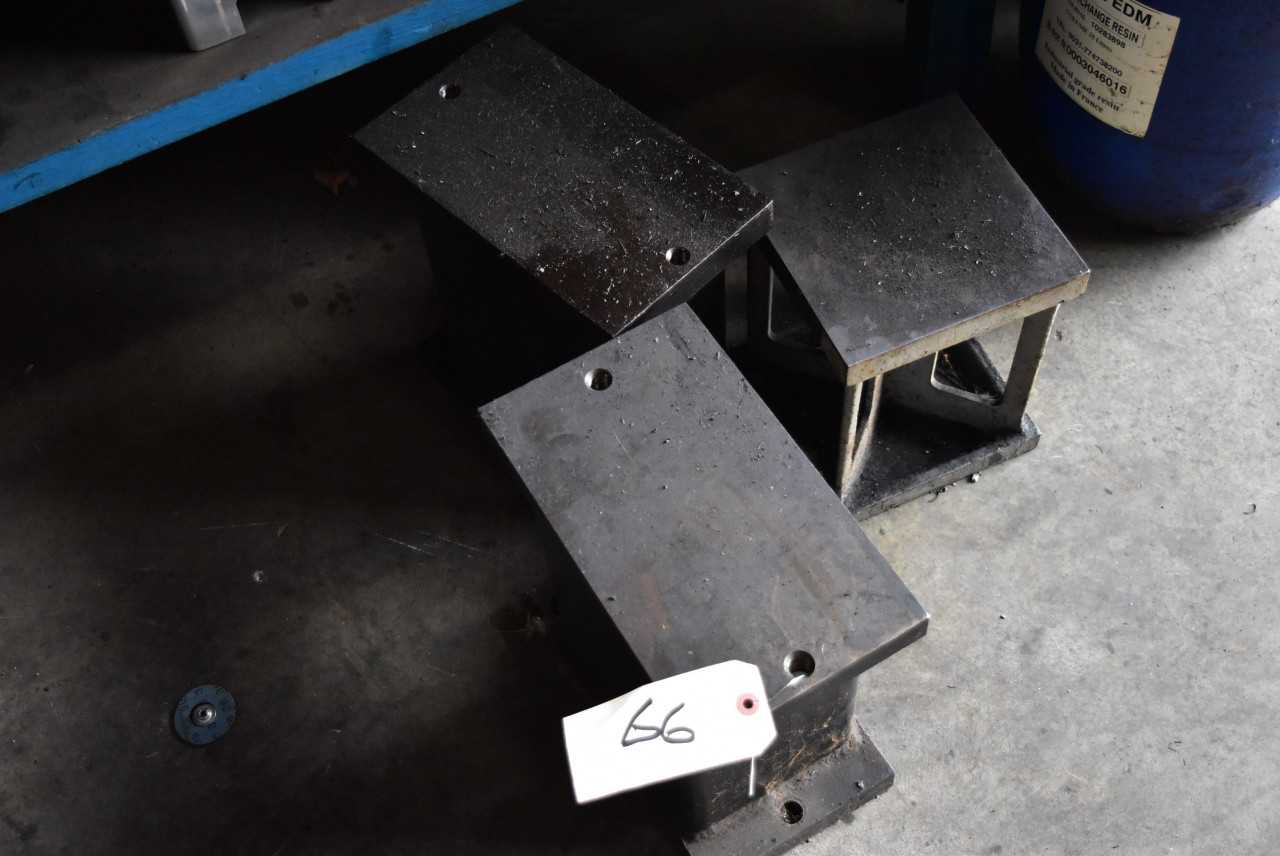 (3) quantity misc. Risers - ELECTRIC POWER TOOLS (3) quantity misc. Risers - ELECTRIC POWER TOOLS