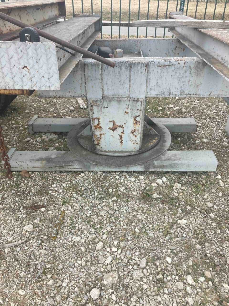 25' Trailer with Forklift Hitch - TRAILERS