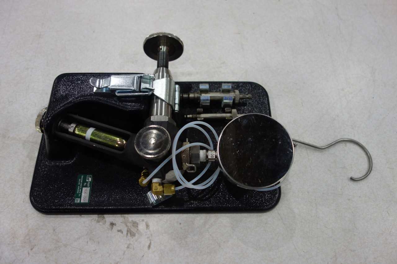 Graham-White 706-000 Air Gauge and Pressure Switch Tester with Holster - INSTRUMENTATION