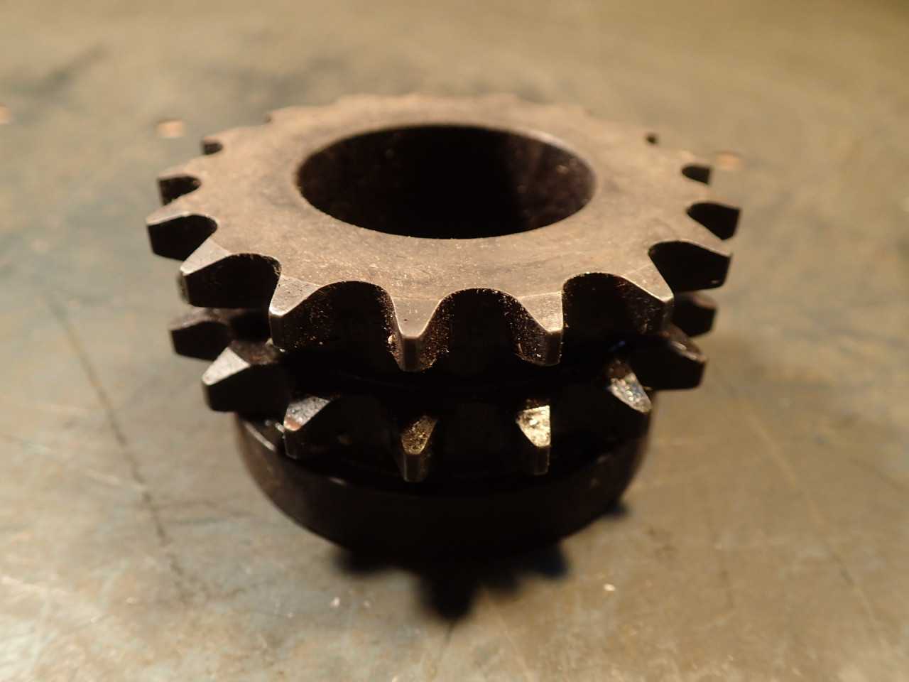 Browning D40H17 #40 2-Strand Chain Sprocket 17-Tooth QD Bushing Bore: NOS Unused - ROLLER CHAIN