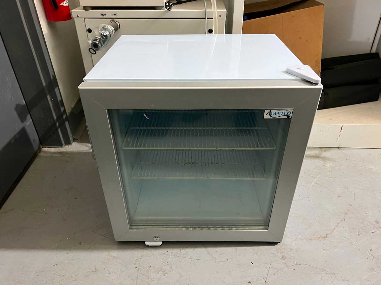 AVANTCO 360CFM2 (SD55) DISPLAY FREEZER - HMIS & DISPLAYS