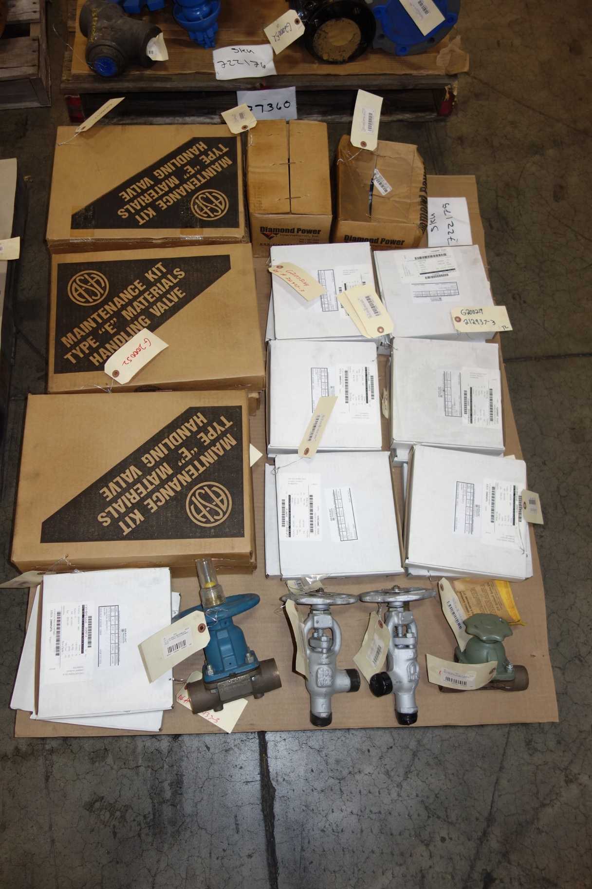 4 PALLETS OF ASSORTED MISCELLANEOUS VALVES AND REPLACEMENT PARTS - VALVES