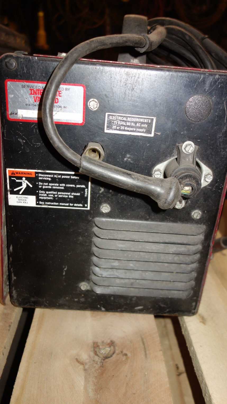LINCOLN ELECTRIC SP-100 120V-AC WIRE ARC WELDER - WELDING EQUIPMENT