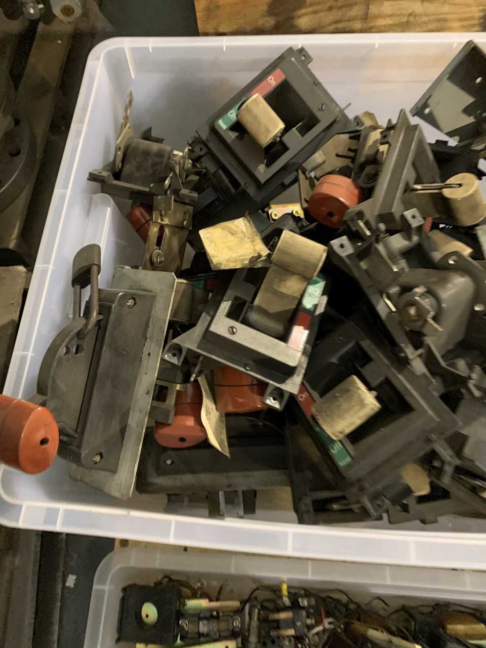 PALLET OF ELECTRICAL EQUIPMENT BREAKER PARTS AND TRANSFORMERS - CIRCUIT BREAKERS