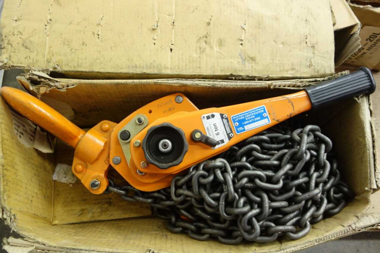 LOT OF 6 INGERSOLL-RAND LV1200 LEVER CHAIN MANUAL HOISTS - LIFTING EQUIPMENT