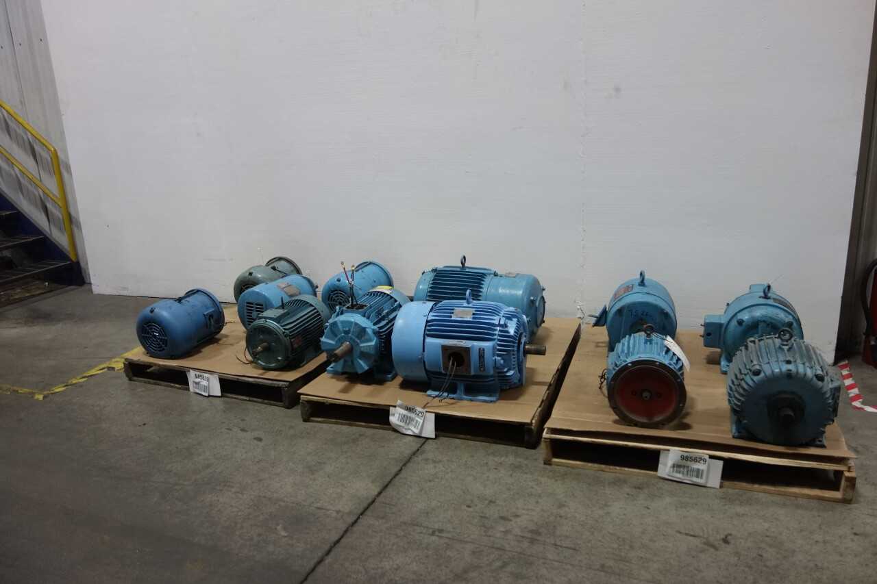 3 PALLETS OF ASSORTED ELECTRICAL MOTORS - ELECTRIC MOTORS