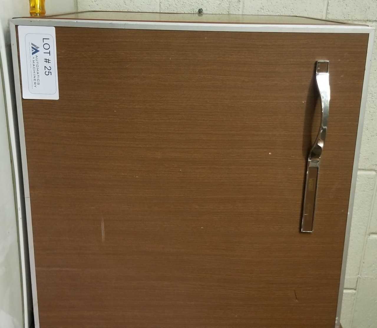 Mini Fridge Mini Fridge