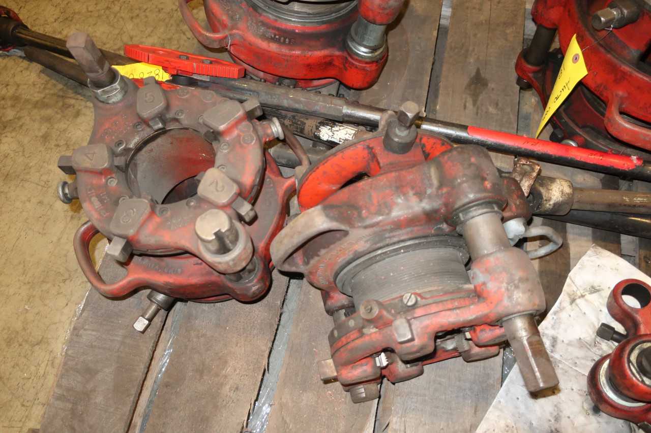 1 PALLET OF ASSORTED THREADER DIE HEADS AND PARTS - TOOL HOLDERS