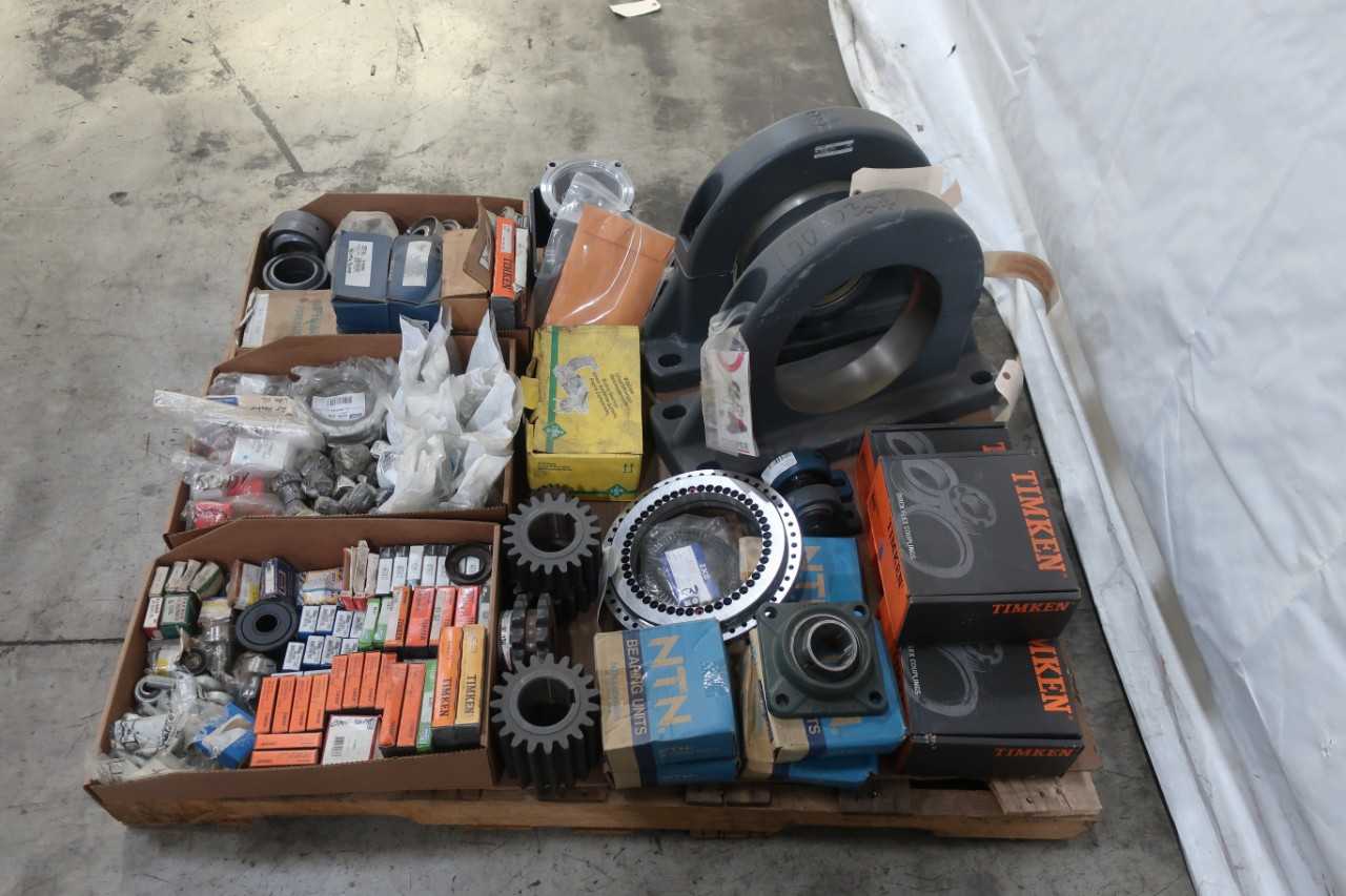 PALLET OF ASSORTED BEARINGS AND POWER TRANSMISSION REPLACEMENT PARTS - POWER TRANSMISSION