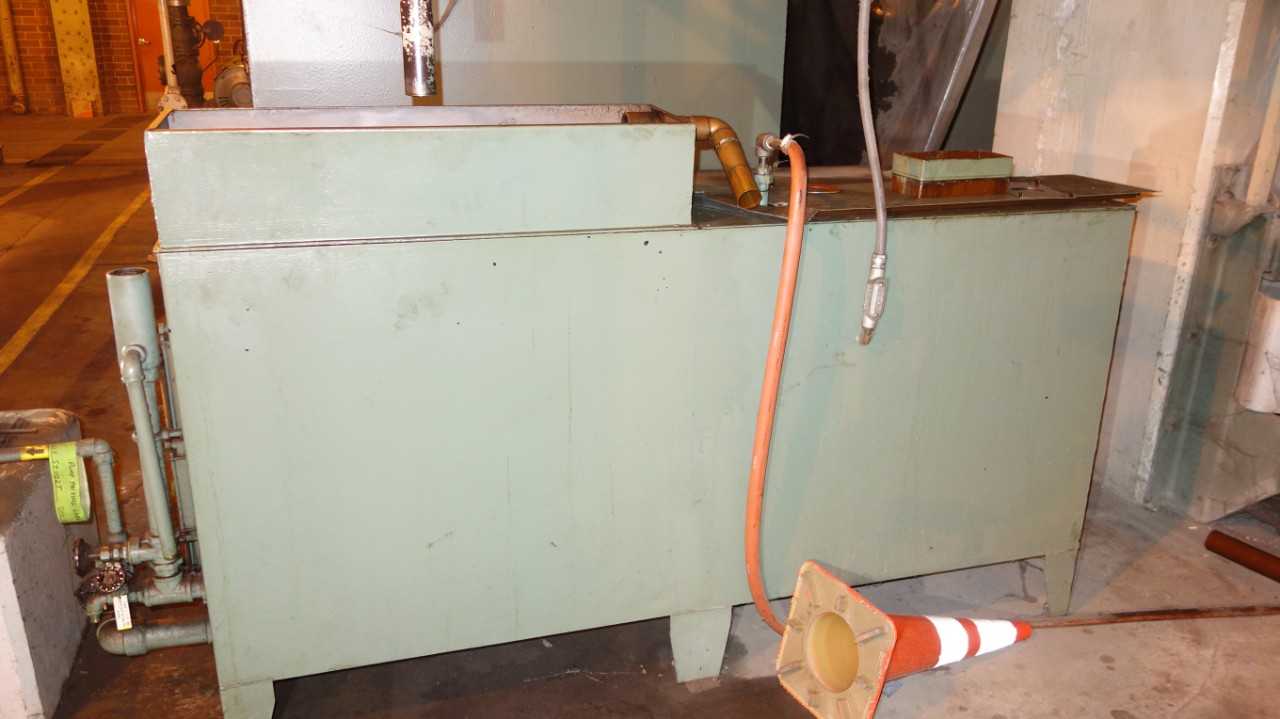 BOWSER 7EA TURBINE OIL CONDITIONER LIQUID CONTROL SYSTEM 4000GAL STORAGE TANK - PROCESS EQUIPMENT