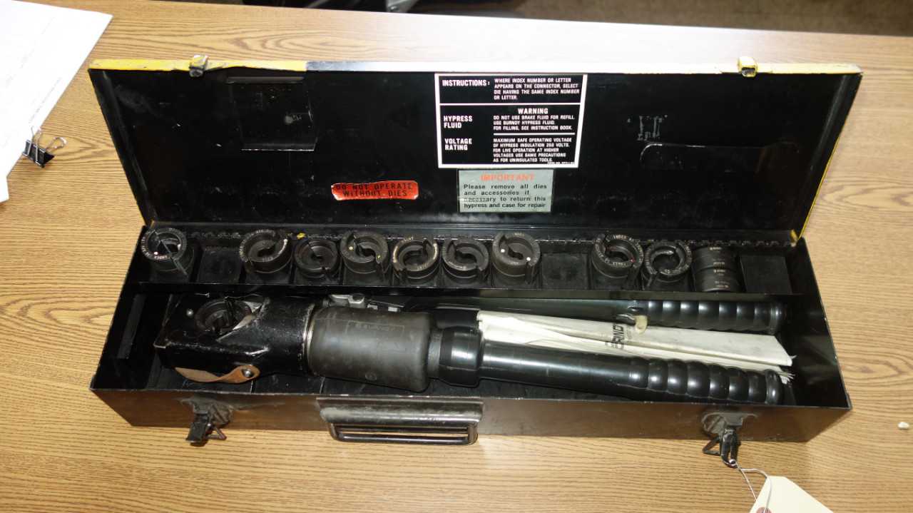 BURNDY Y39 HYPRESS HAND OPERATED HYDRAULIC TOOL - HAND TOOLS
