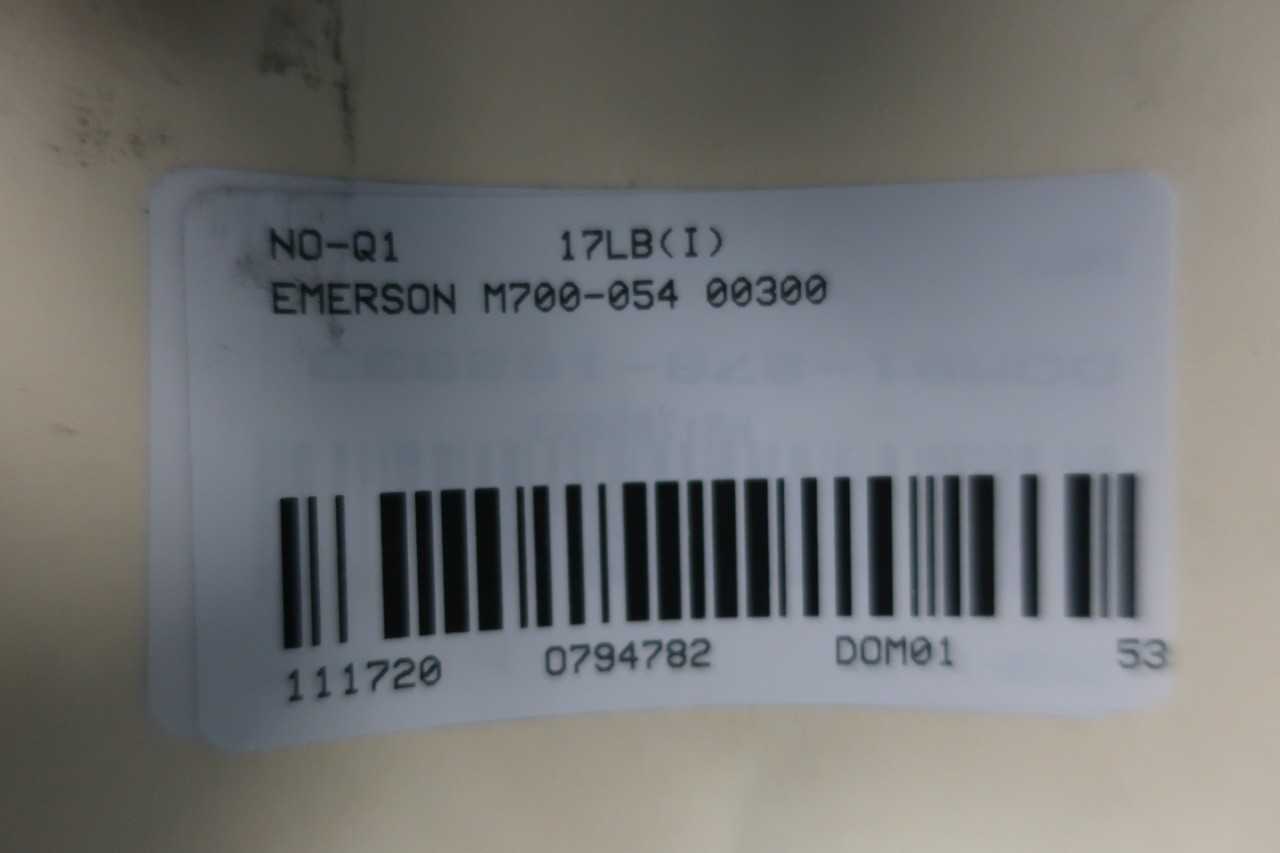 EMERSON M700054 00300 A CONTROL TECHNIQUES UNIDRIVE AC VFD DRIVE - MOTOR DRIVES
