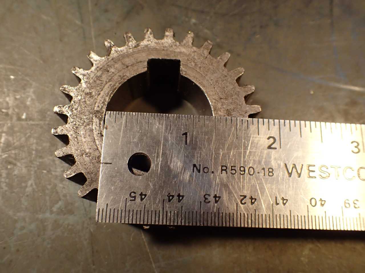 2-Piece Lot Lathe Change Gears: 1-1/4" Keyed Bore 3/4" Thick 28 & 40 Tooth - LATHE PARTS