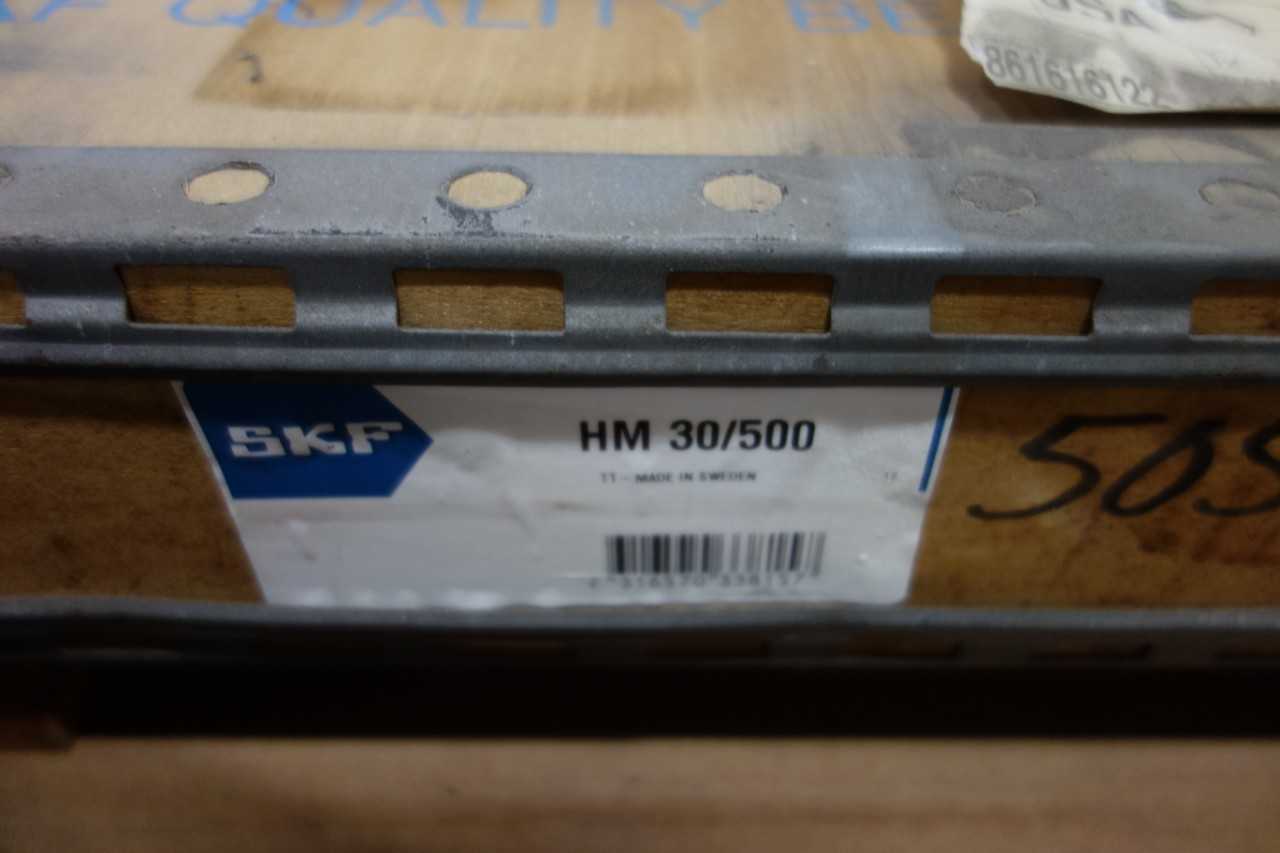 LOT OF 4 SKF BEARING LOCK NUTS - BEARINGS