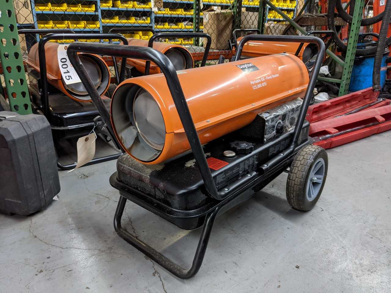 Dayton Portable Oil fired Heater 125000BTU - UNIT HEATER