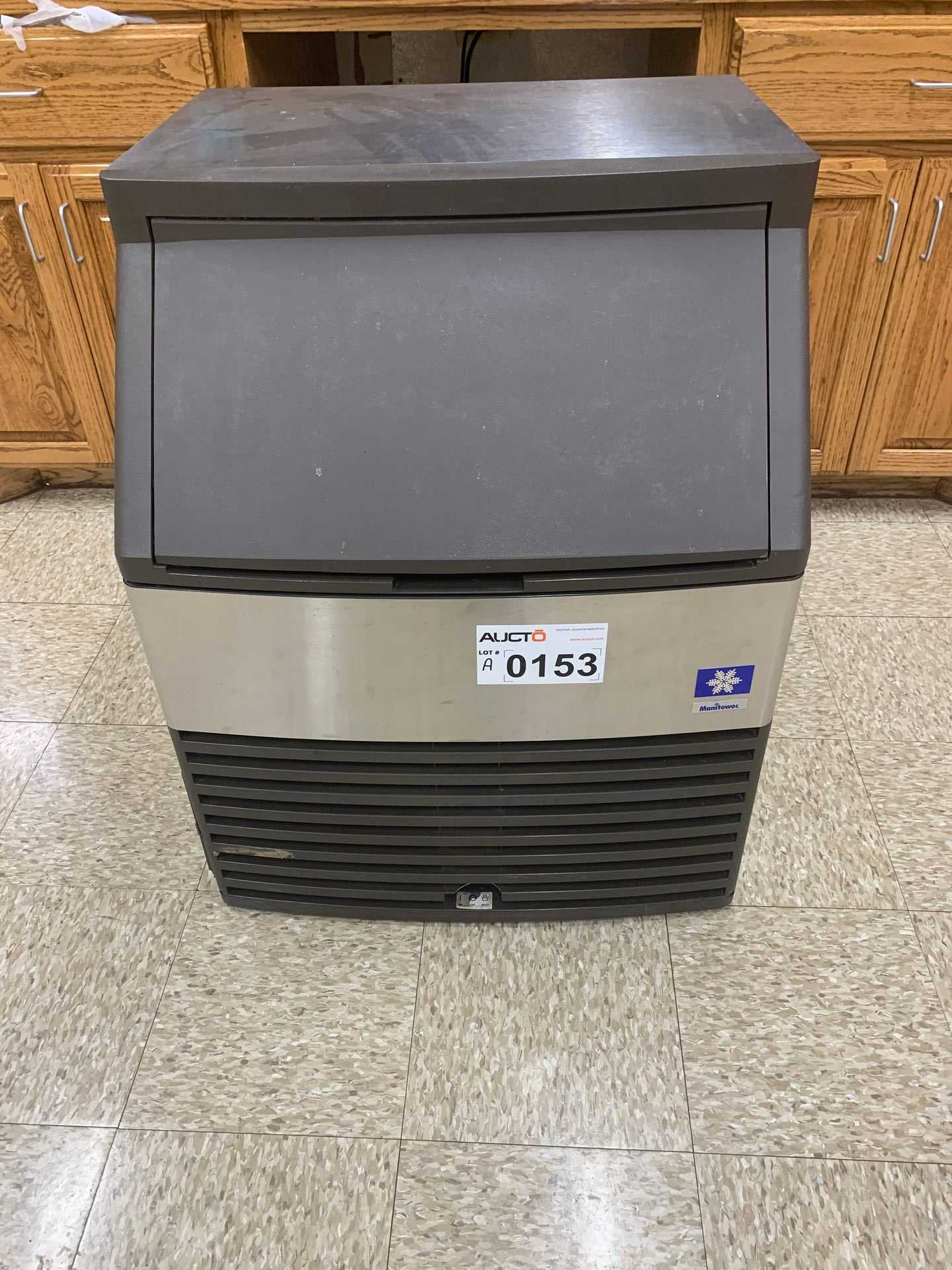 Manitowoc QD0132A Ice Machine - MISCELLANEOUS Manitowoc QD0132A Ice Machine - MISCELLANEOUS