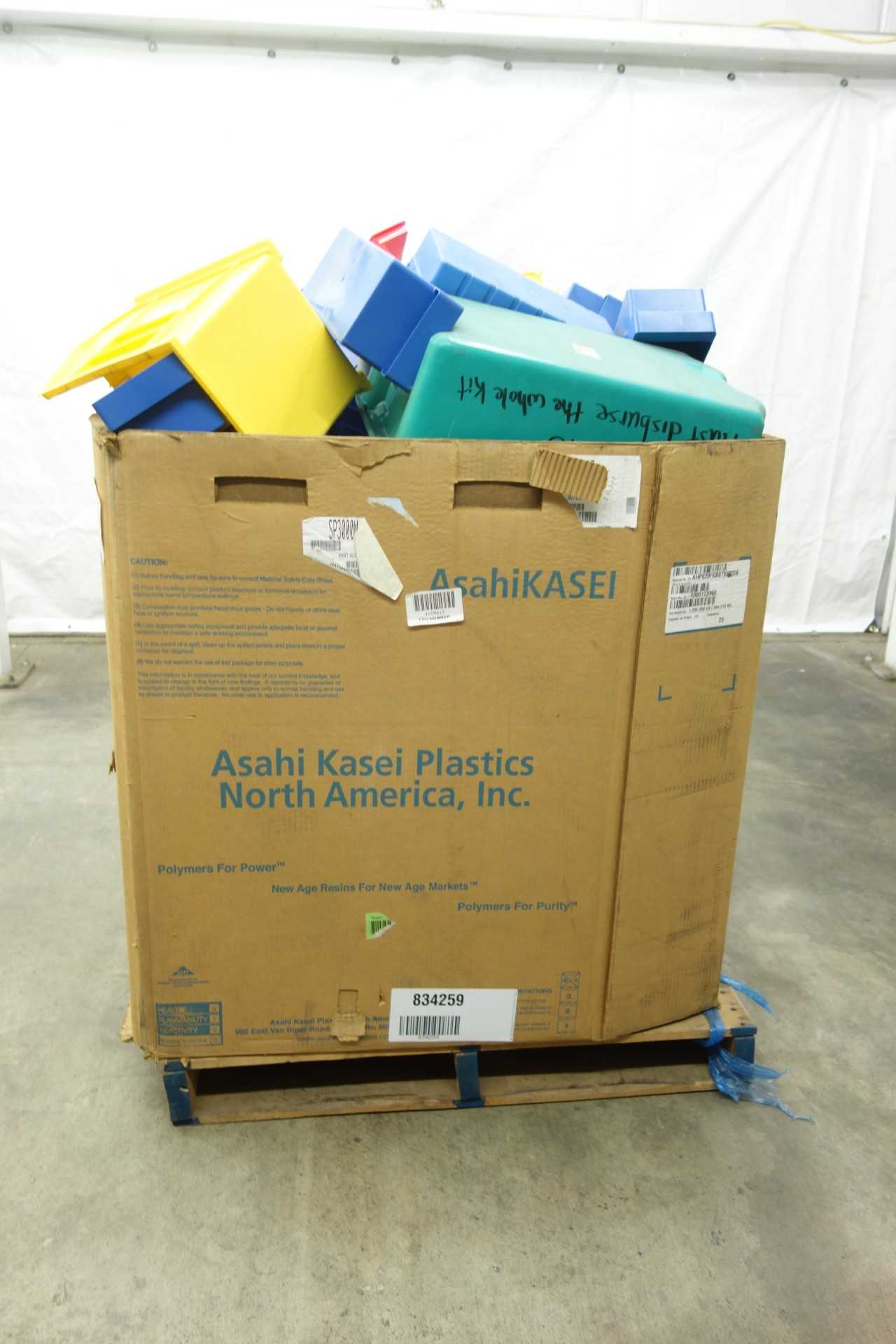 GAYLORD OF ASSORTED PLASTIC STORAGE BINS - TOOL STORAGE