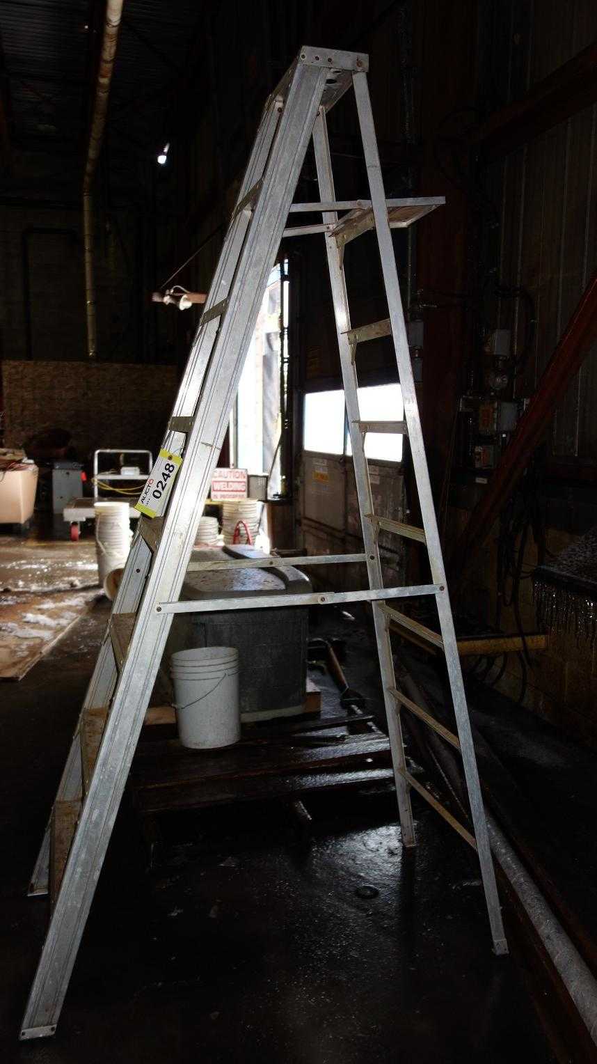 8-STEP ALUMINUM LADDER - ELECTRIC POWER TOOLS