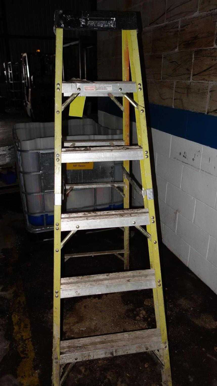 FEATHERLITE 6-STEP ALUMINUM LADDER - MISCELLANEOUS FEATHERLITE 6-STEP ALUMINUM LADDER - MISCELLANEOUS