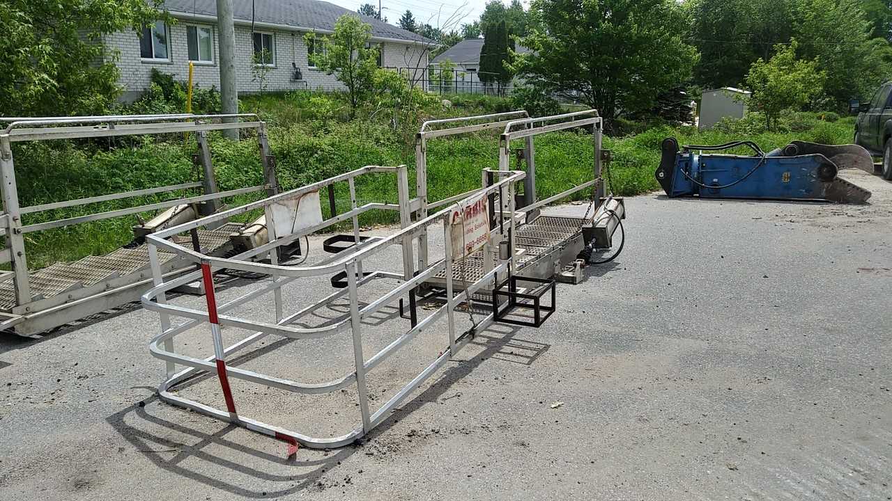Carbus Loading Stairs - MISCELLANEOUS