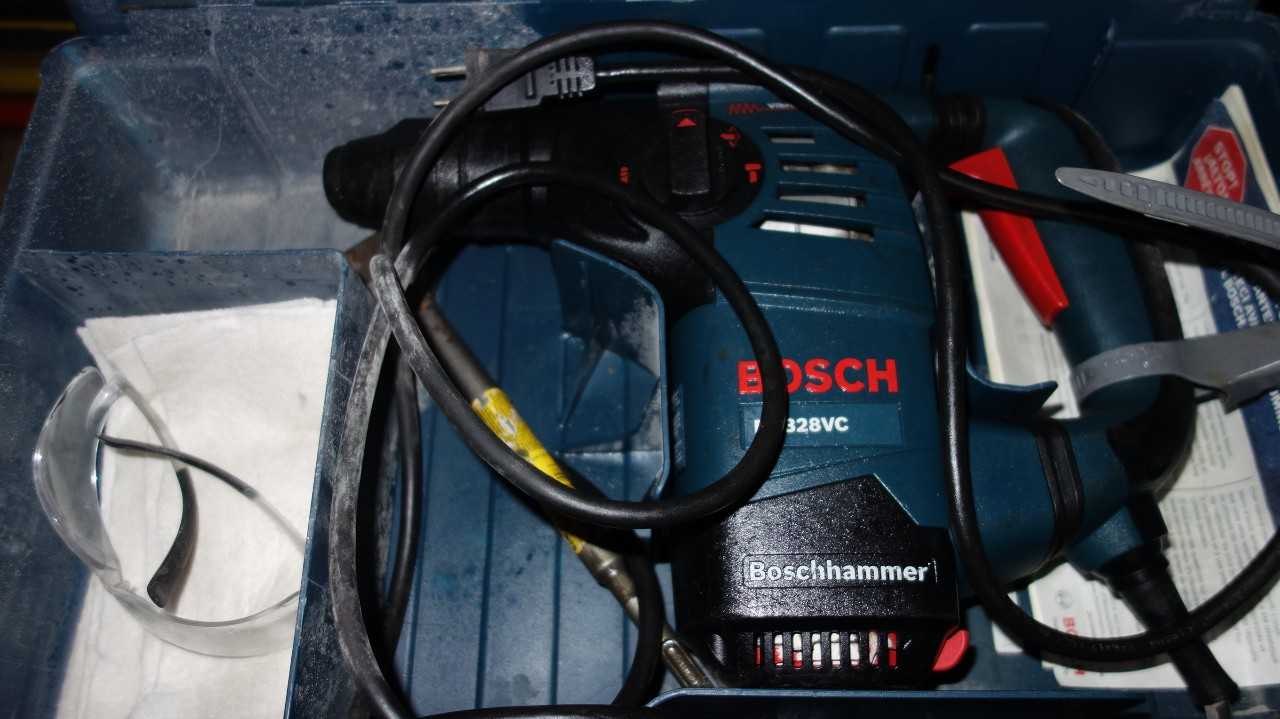 BOSCH RH328VC120V-AC HAMMER DRILL - ELECTRIC POWER TOOLS