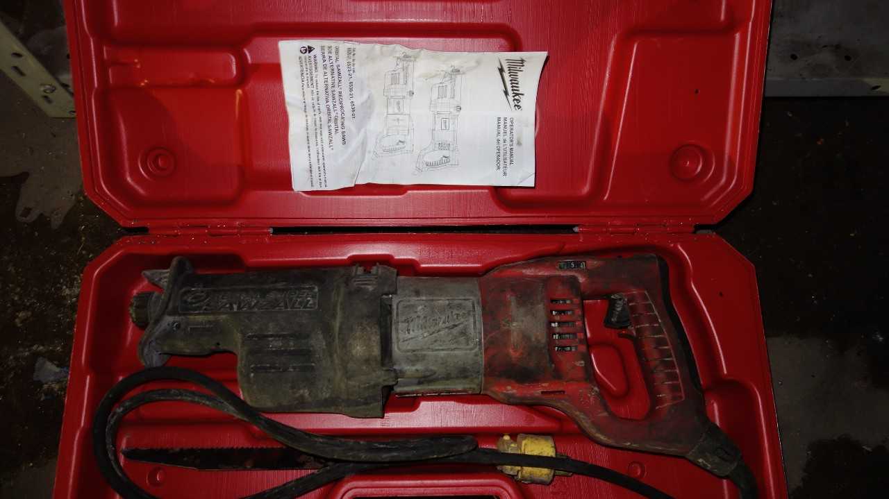MILWAUKEE 120V-AC ORBITAL SUPER SAWZALL RECIPROCRATING SAW - ELECTRIC POWER TOOLS