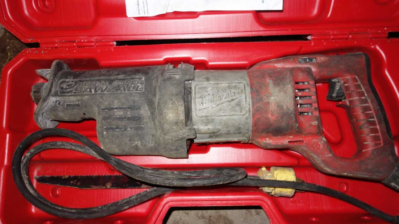 MILWAUKEE 120V-AC ORBITAL SUPER SAWZALL RECIPROCRATING SAW - ELECTRIC POWER TOOLS