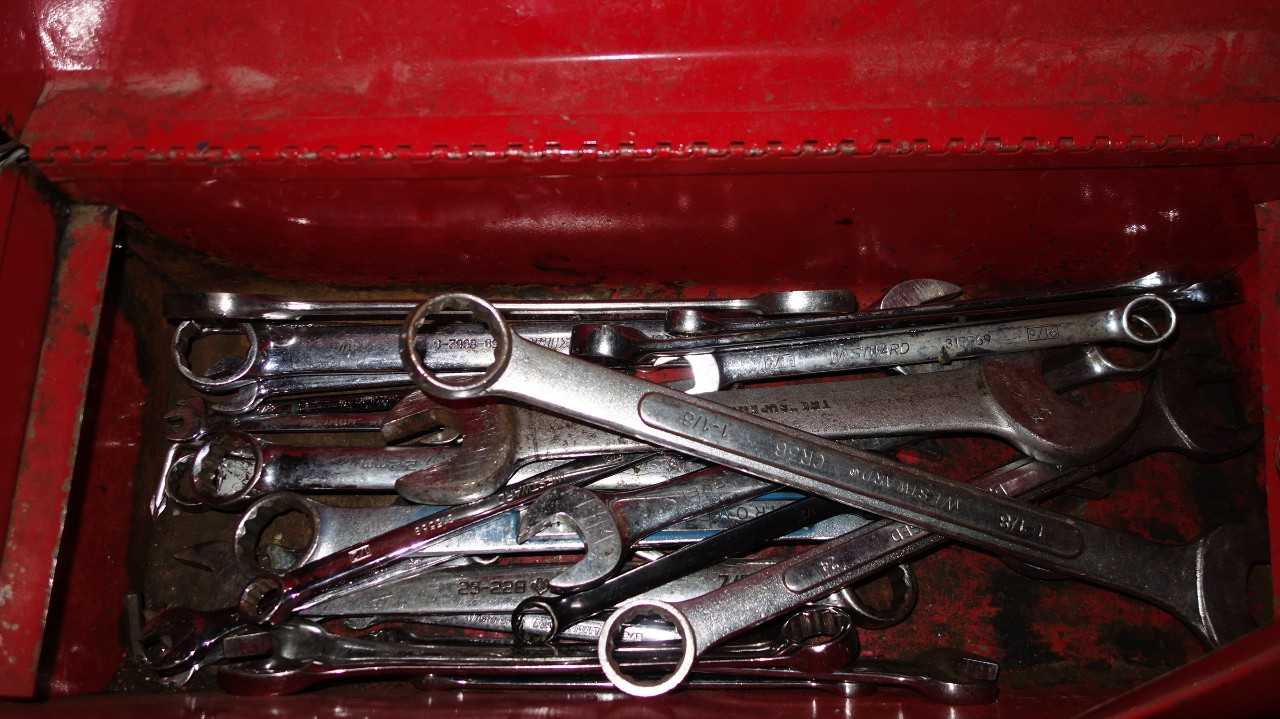 TOOLBOX OF ASSORTED PROTO HAND WRENCHES - HAND TOOLS