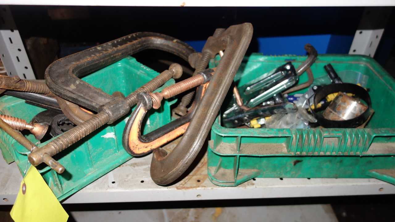 ASSORTED LOTS OF MANUAL VICE CLAMPS - HAND TOOLS