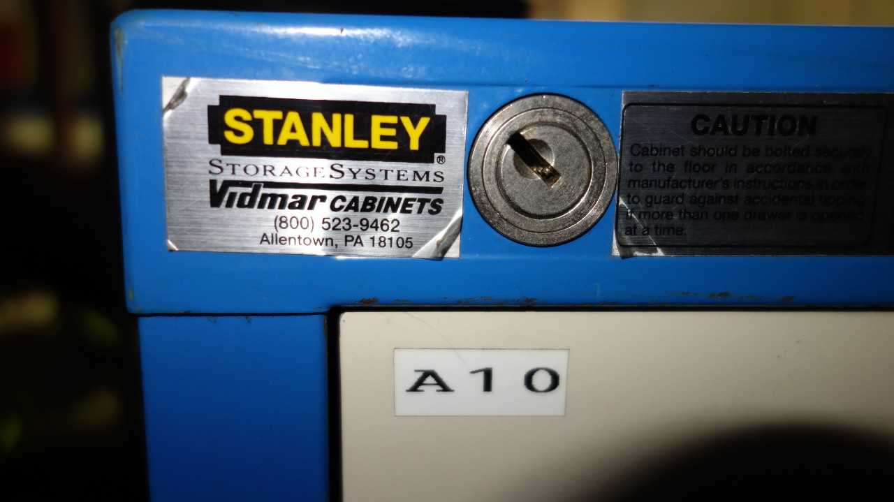 STANLEY VIDMAR 4-DRAWER TOOL CABINET W/ ASSORTED HAND WRENCHES - TOOL STORAGE