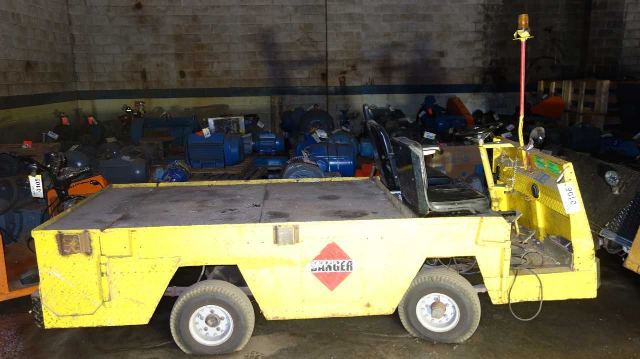 NORDSKOG MARKETEER 280B 2000LB FLATBED ELECTRIC UTILITY MOVING CART - MATERIAL HANDLING