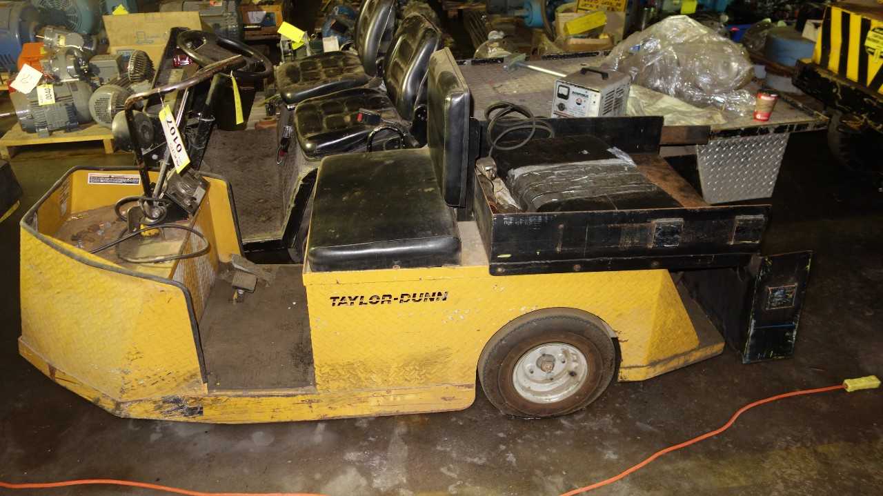 TAYLOR DUNN SSE-36 24V-DC600LB ELECTRIC MOVING CART - MATERIAL HANDLING
