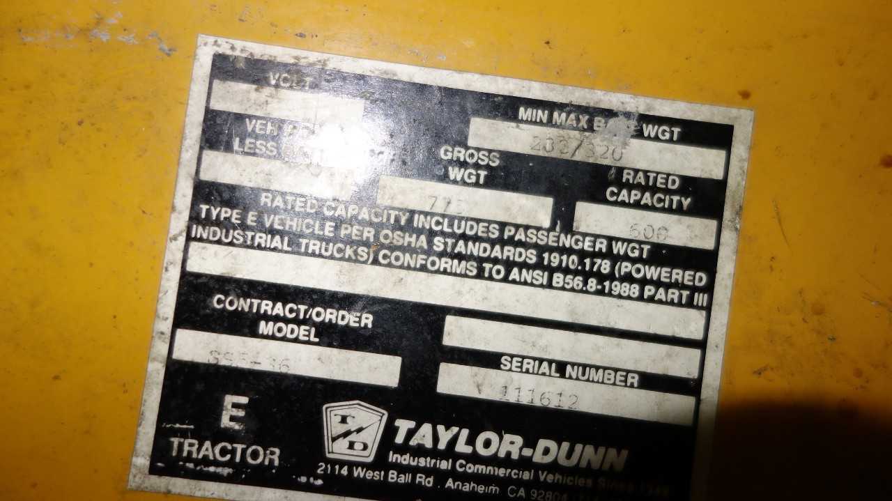 TAYLOR DUNN SSE-36 24V-DC600LB ELECTRIC MOVING CART - MATERIAL HANDLING
