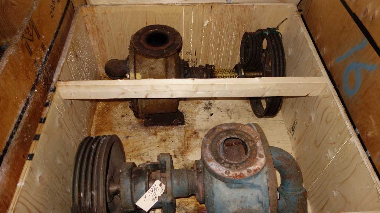 LOT OF 2 VIKING 122? STEEL GEAR PUMP - GEAR PUMP