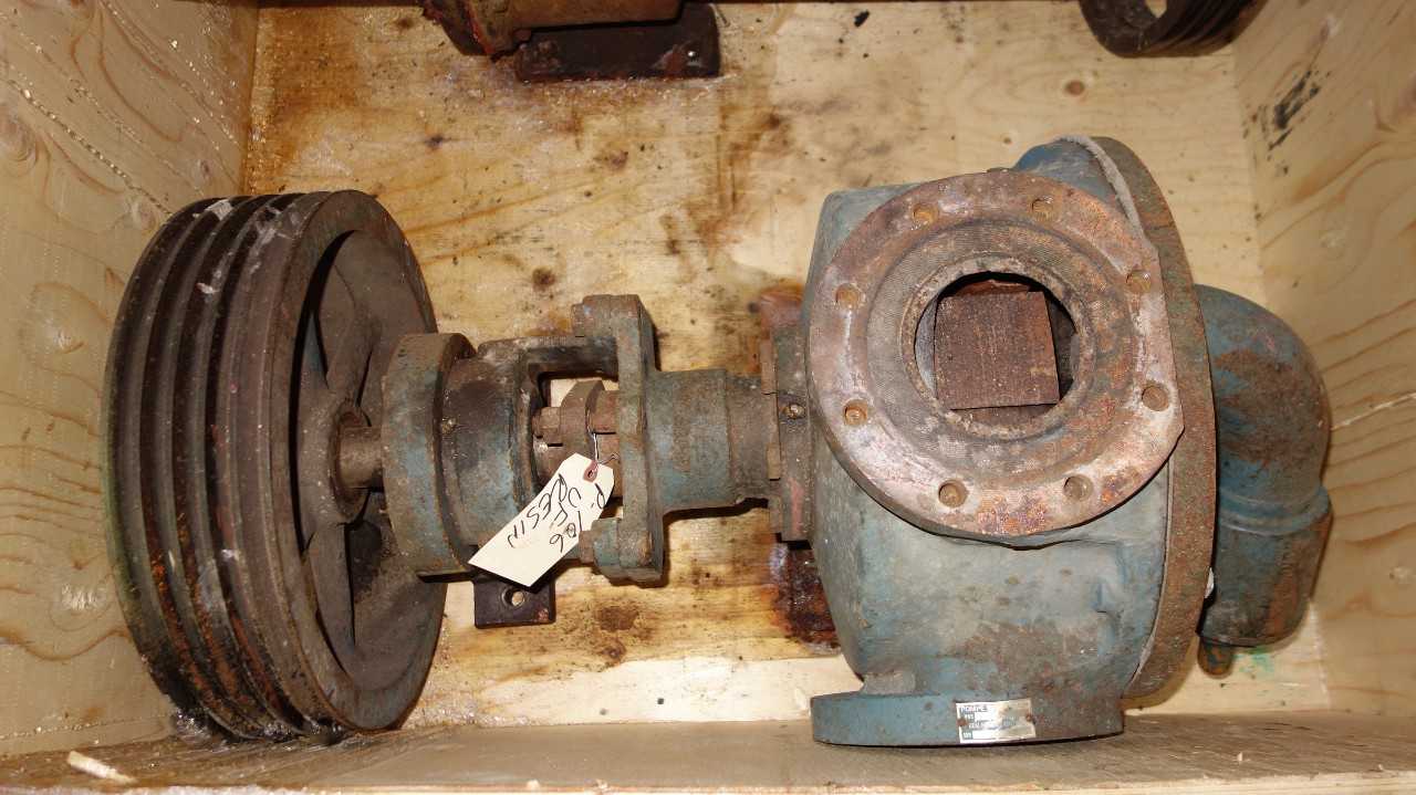 LOT OF 2 VIKING 122? STEEL GEAR PUMP - GEAR PUMP