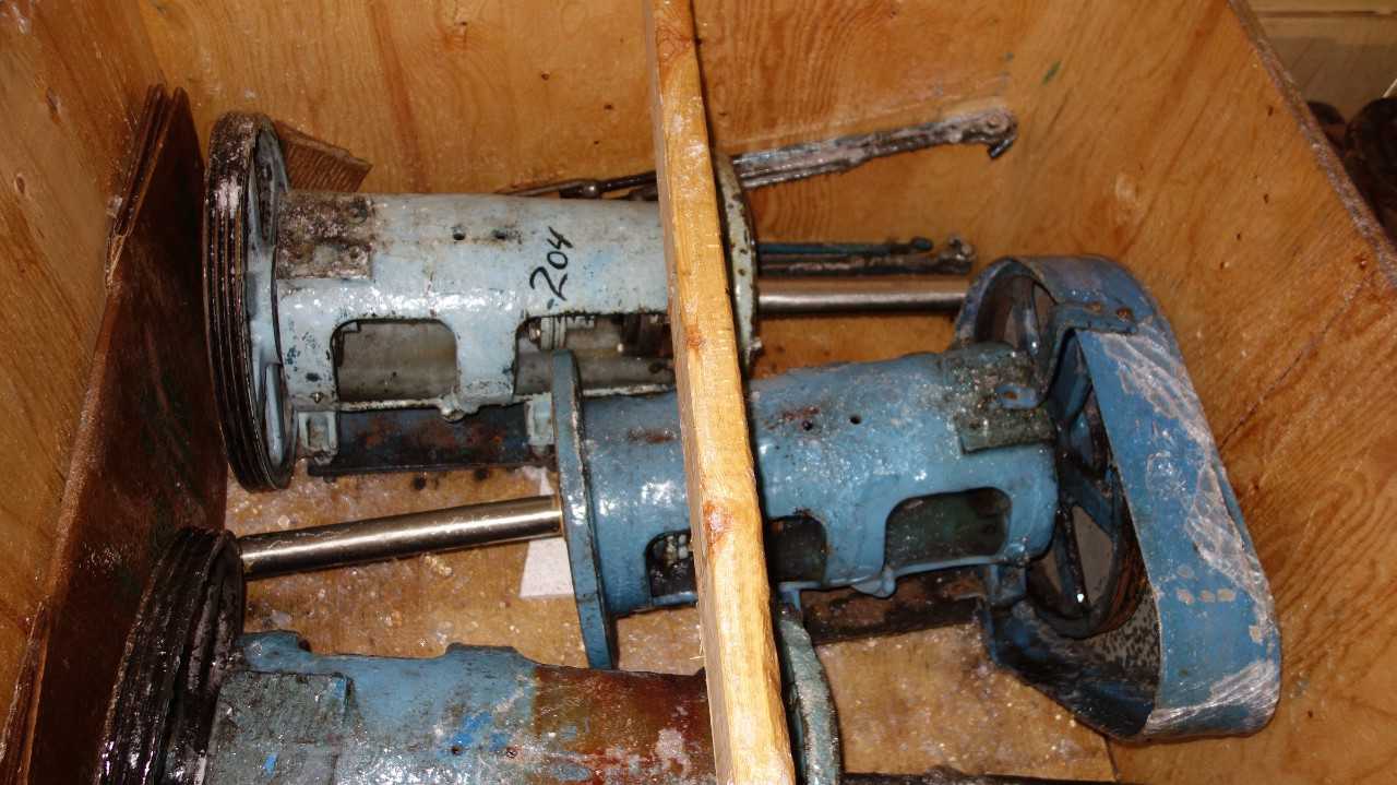 LOT OF 3 STEEL PUMP POWER END - PUMPS