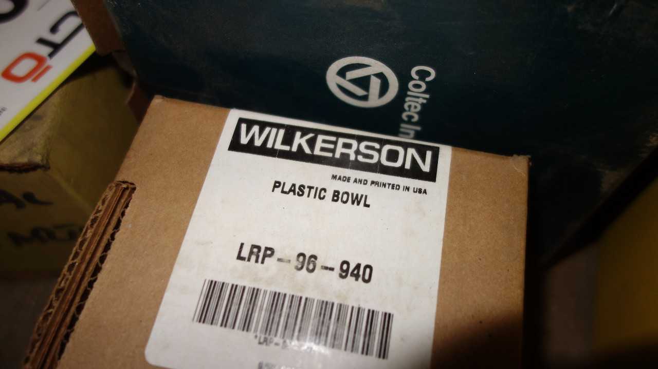 PALLET OF ASSORTED PUMP REPLACEMENT PARTS, SEALS, JOHN CRANE, CHESTERTON - POWER TRANSMISSION