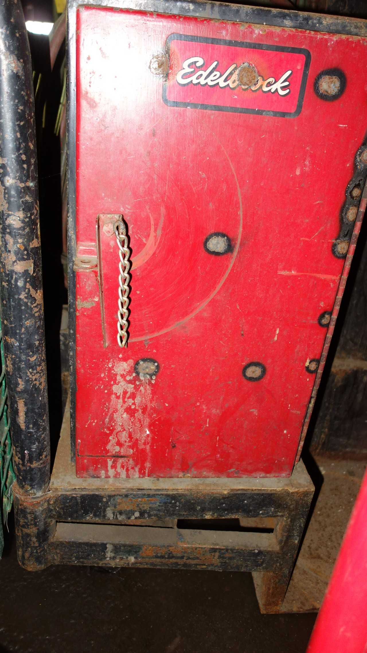 EDELBROCK WELDING REGULATOR STORAGE CABINET - WELDING EQUIPMENT