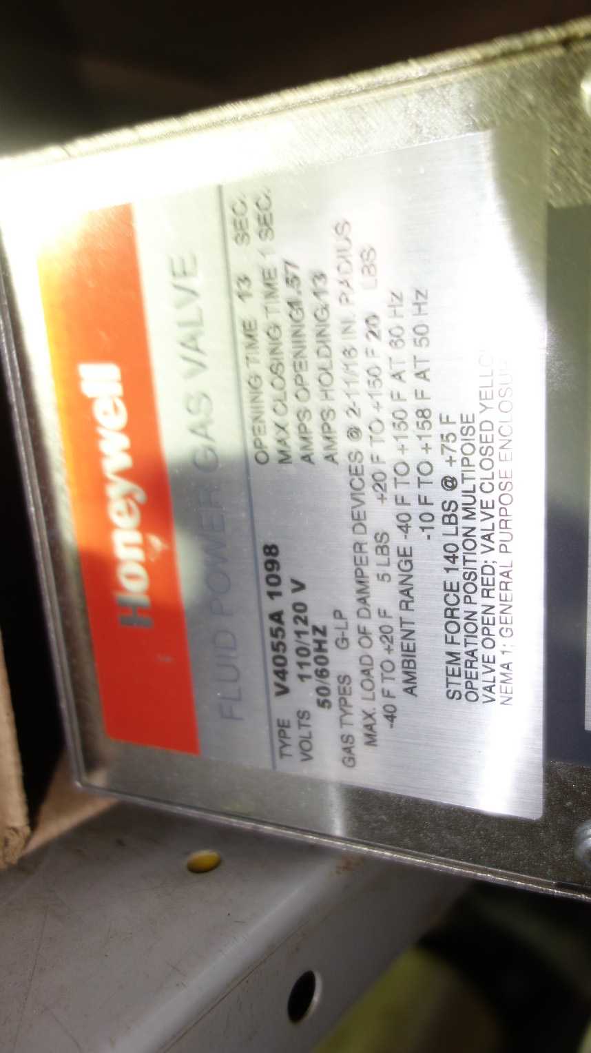 LOT OF ASSORTED VALVE REPLACEMENT PARTS, SOLENOID VALVES, ASCO, HONEYWELL - INDUSTRIAL PARTS