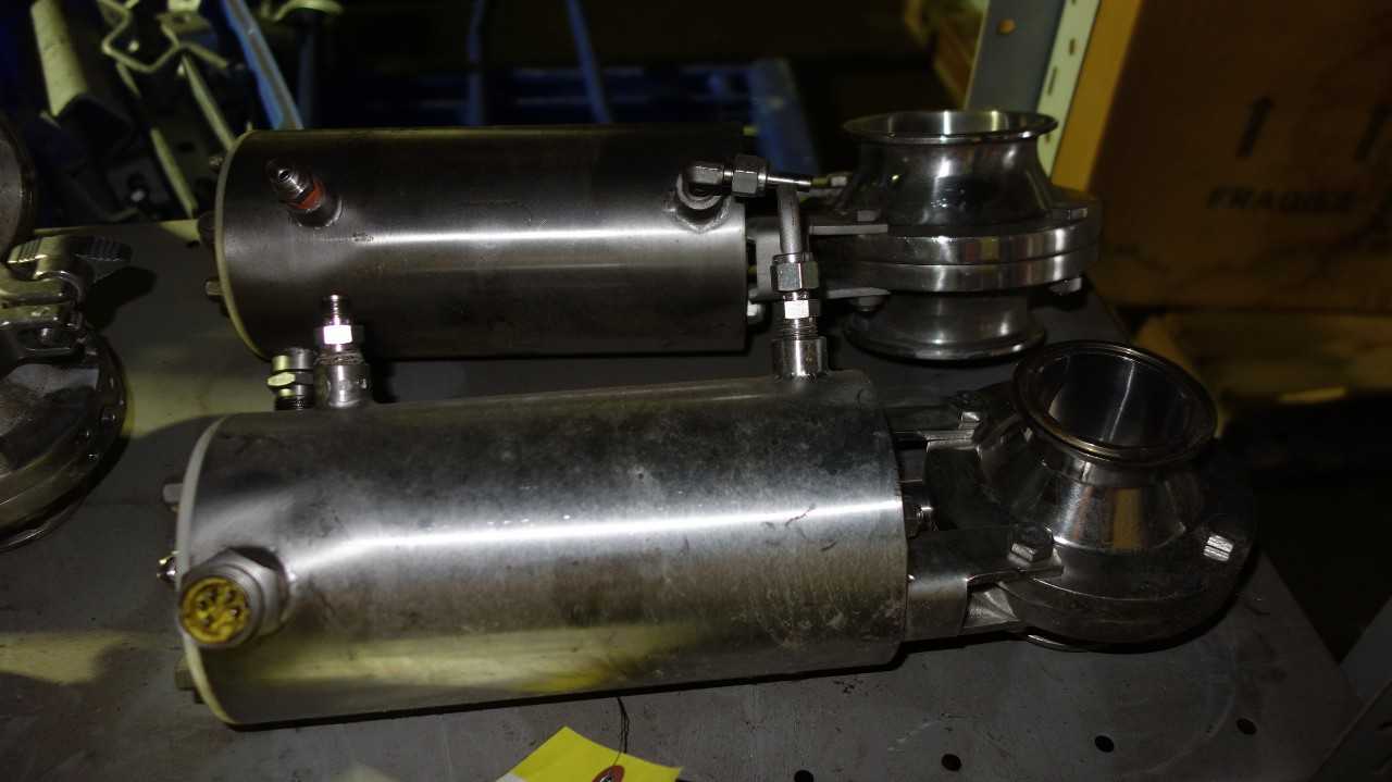 LOT OF ASSORTED STAINLESS SANITARY BUTTERFLY VALVES, LADISH - FOOD & BEVERAGE