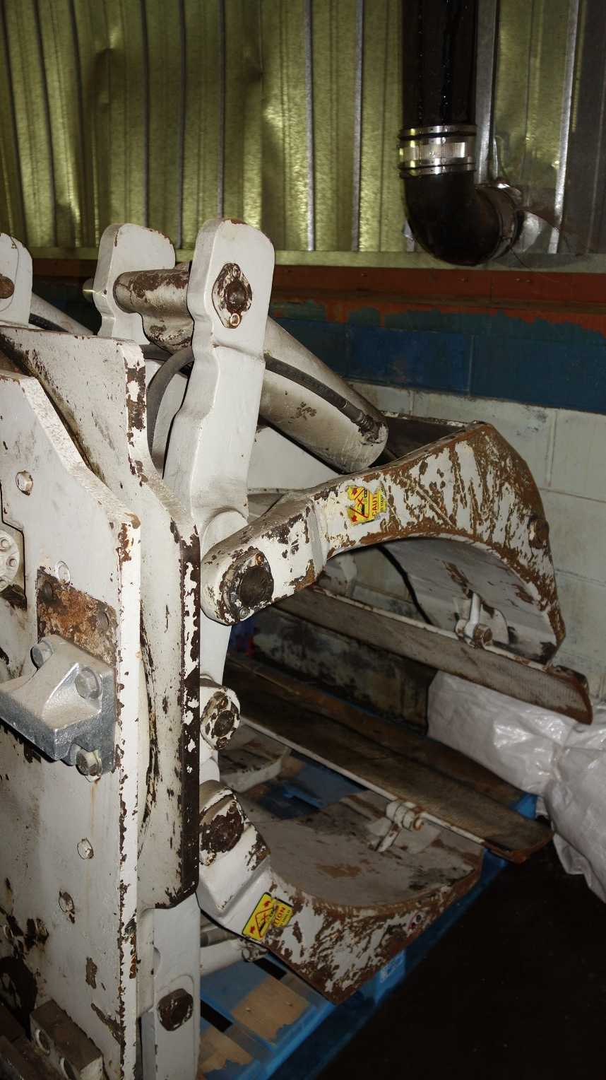 CASCADE 88AO5 LIFT TRUCK CLAMP ATTACHMENT - LIFTING ATTACHMENTS