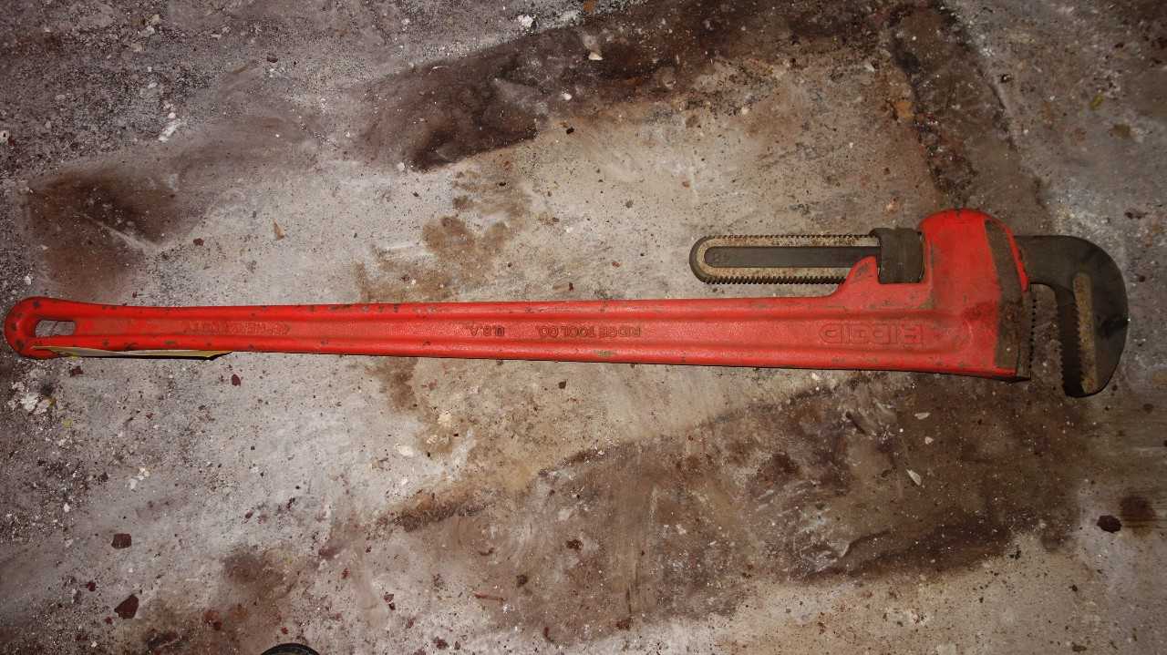 RIDGID 48IN PIPE WRENCH - HAND TOOLS