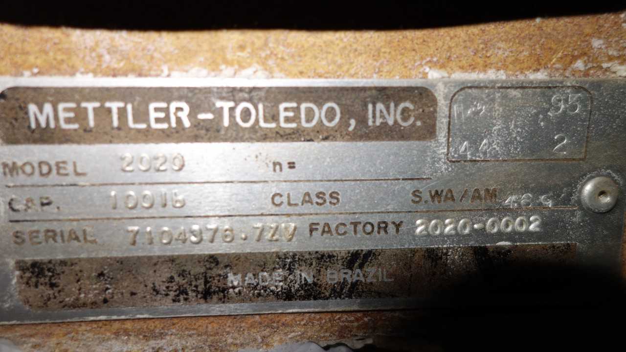TOLEDO 2020 100LB MANUAL SCALE - SCALES
