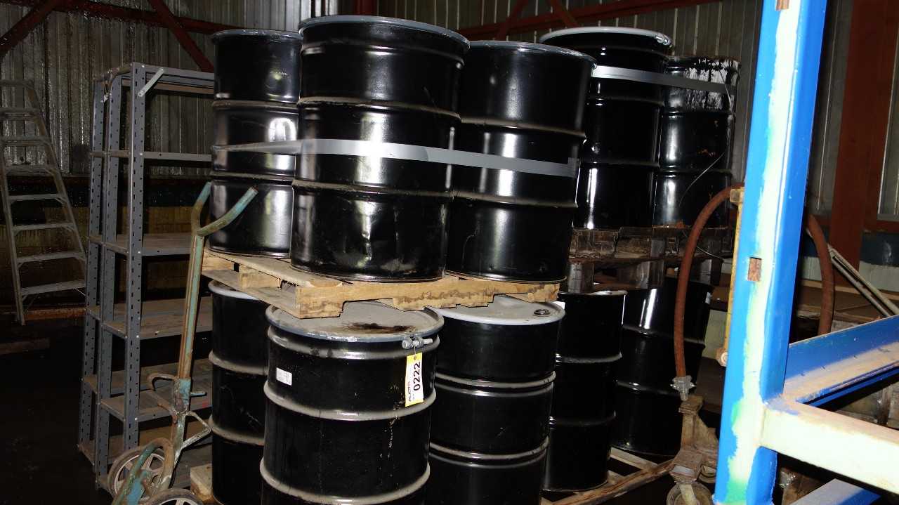 LOT OF 16 ASSORTED 55 GALLON STEEL DRUM BARRELS - MISCELLANEOUS
