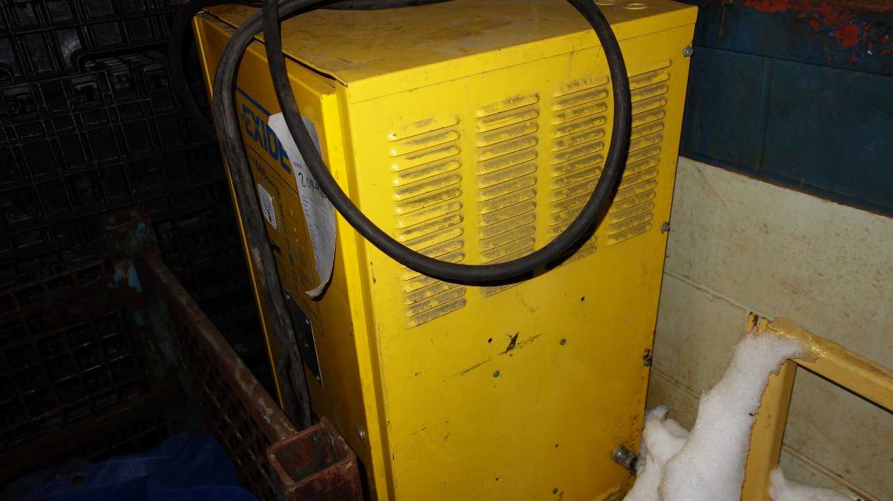 SAB NIFE 666 EXIDE BATTERY CHARGER POWER SUPPLY 480V-AC IN 24V-DC OUT - MATERIAL HANDLING