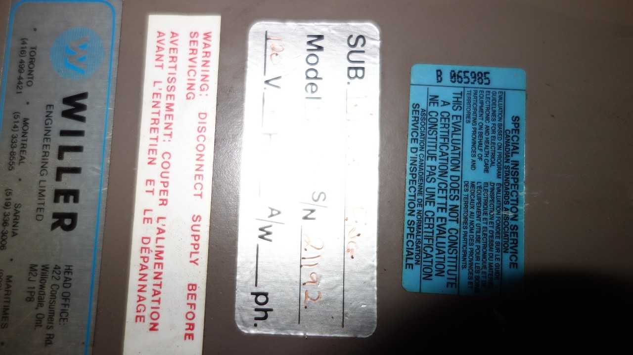 LOT OF ASSORTED ELECTRICAL CONTROLS, BREAKERS, SWITCHES, ALLEN BRADLEY, SQUARE D - ELECTRICAL COMPONENTS
