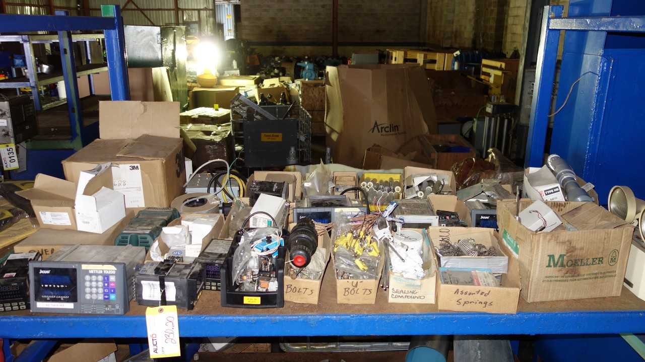 LOT OF ASSORTED ELECTRICAL CONTROLS, MODULES, ALLEN BRADLEY,SQUARE D - ELECTRICAL COMPONENTS