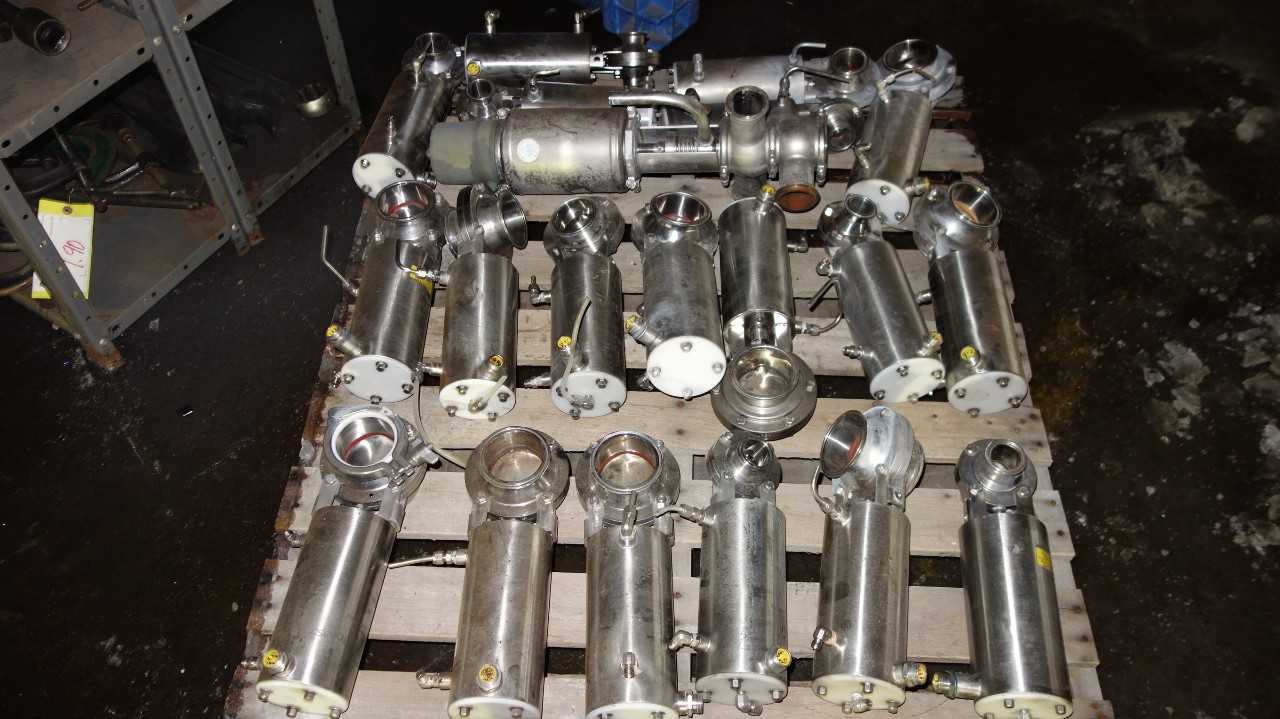 PALLET OF ASSORTED STAINLESS SANITARY BUTTERFLY VALVES, WAUKESHA,  - FOOD & BEVERAGE