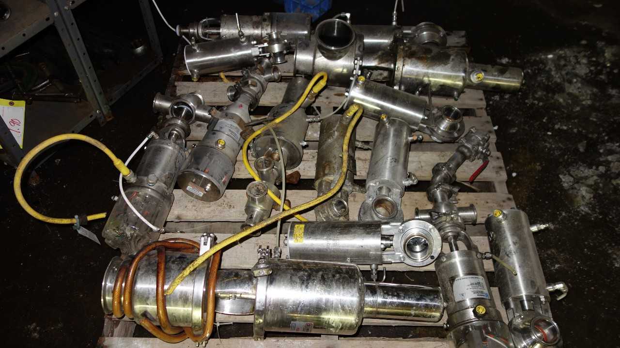 PALLET OF ASSORTED STAINLESS SANITARY BUTTERFLY VALVES, WAUKESHA - FOOD & BEVERAGE