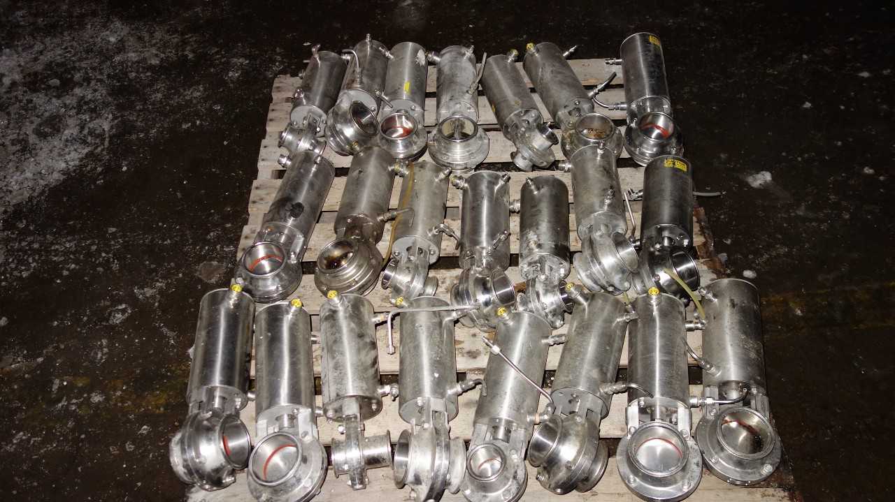 PALLET OF ASSORTED STAINLESS SANITARY BUTTERFLY VALVES, WAUKESHA - FOOD & BEVERAGE